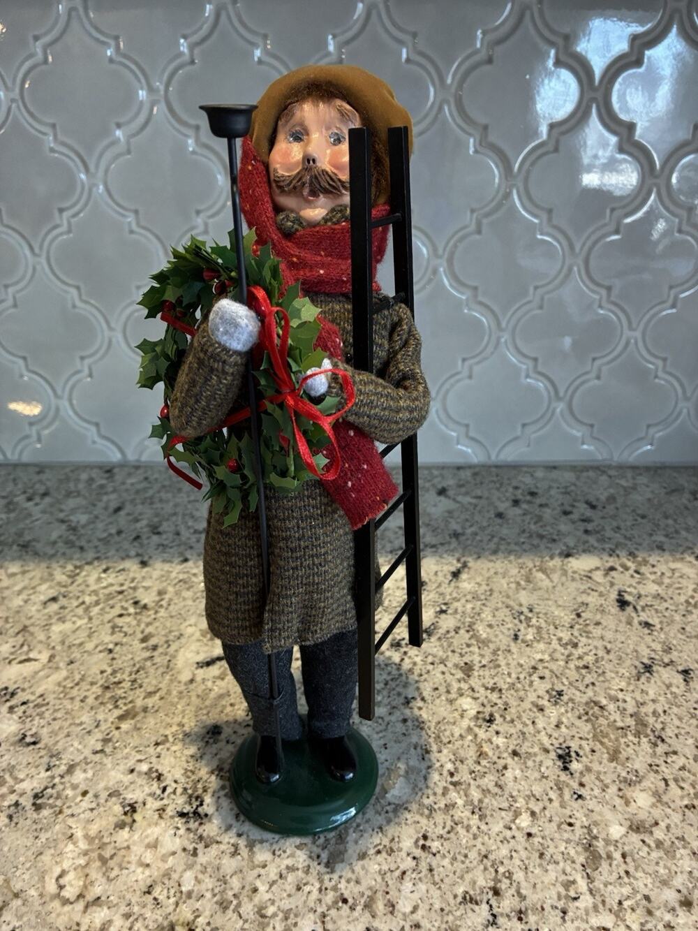Byers Choice Lamplighter Holding Ladder, Wreath 2004